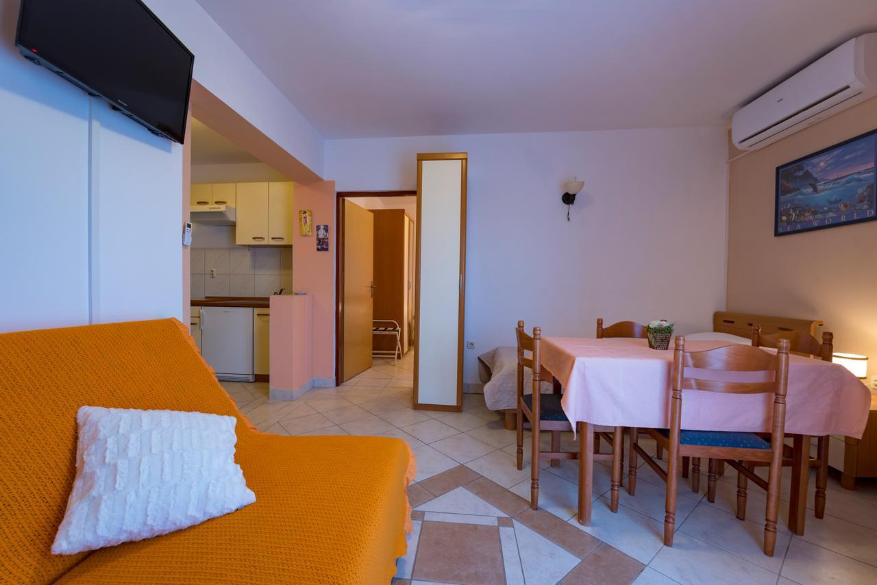 Hotel Aurora Пула Экстерьер фото